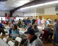 Breakfast Crowd